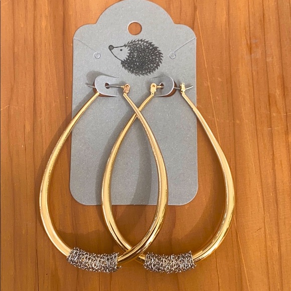 Gold hoop fashion earrings - Picture 1 of 2